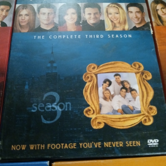 𝅺PREOWNED friends complete series 10 seasons 1 2 3 4 5 6 7 8 9 10 - Picture 4 of 10